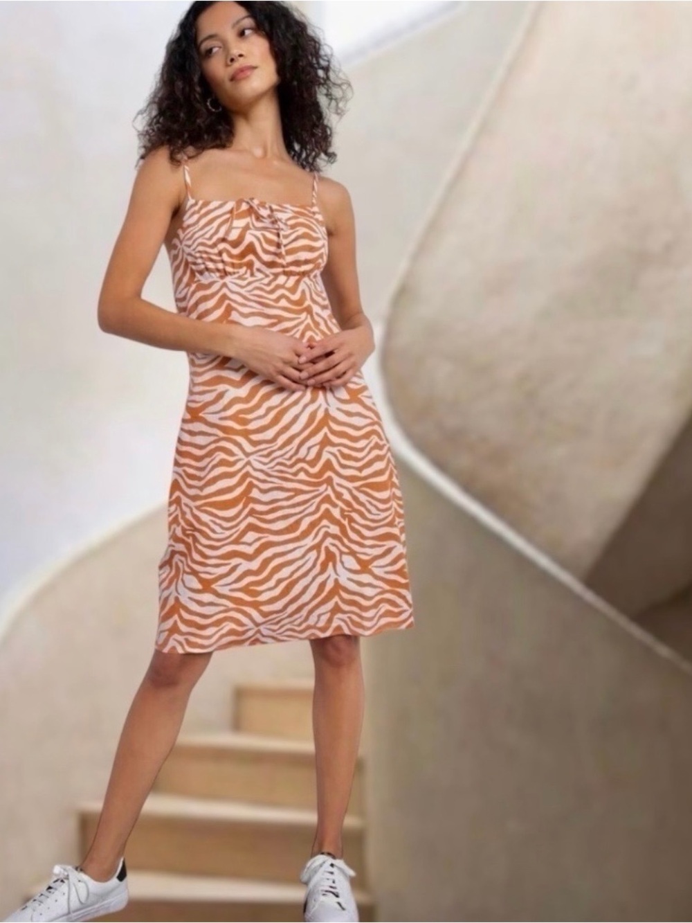 SANCTUARY Snapshot Empire
Waist Square Neck w/Ties Animal
Print Midi Dress